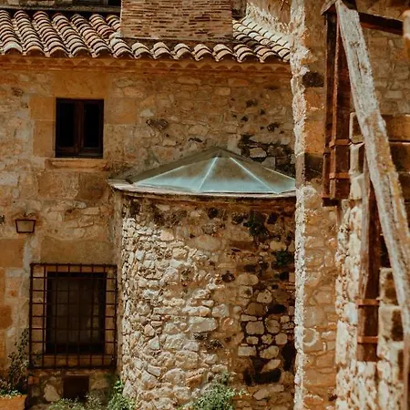 Mas Noguer Tatil Evi